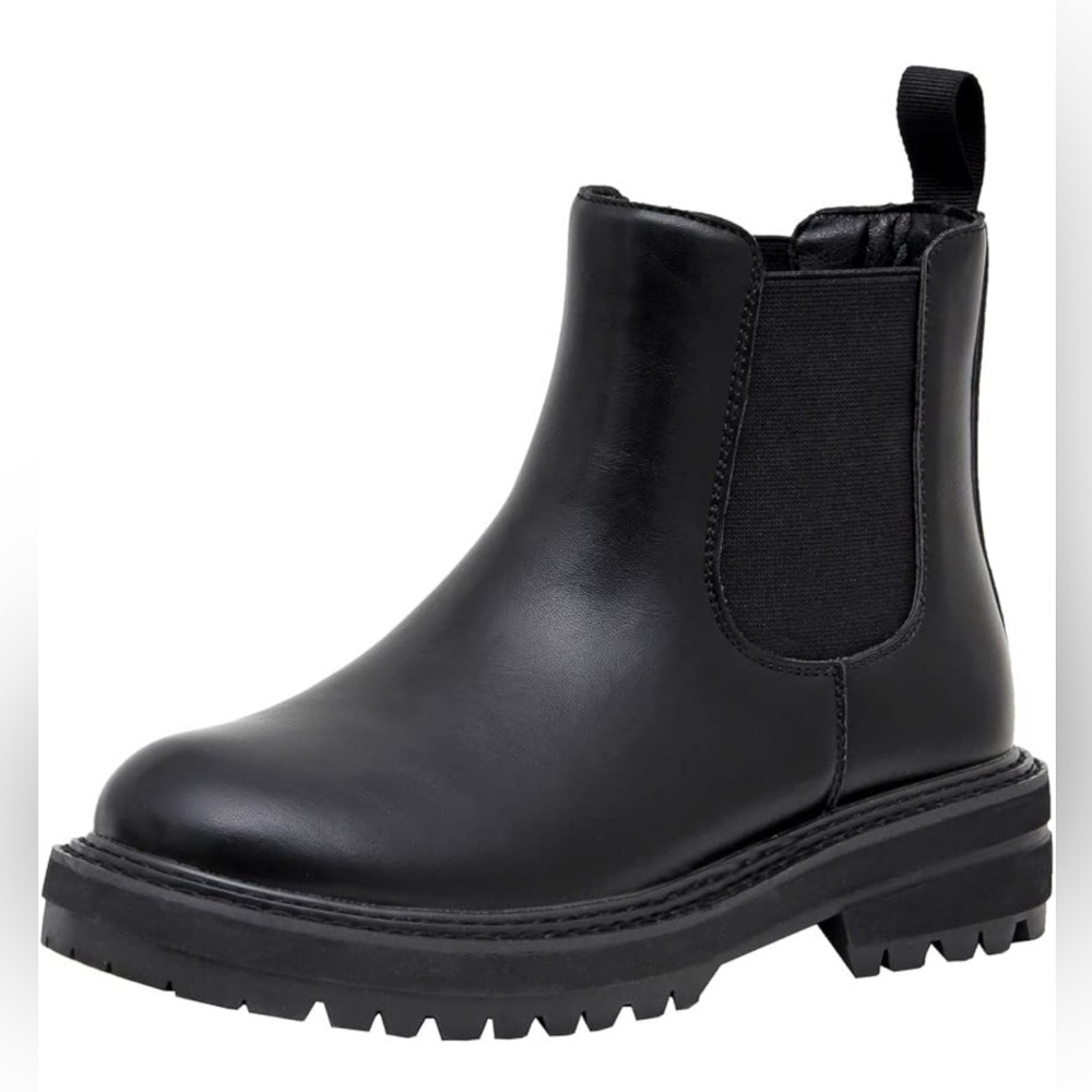 Black Pull-On Chelsea Boots